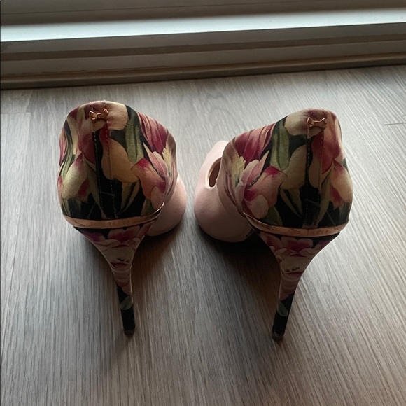 Ted Baker London Blush and Floral Heels - Picture 3 of 6
